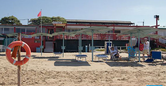 Stabilimento Dove Inizia Il Mare